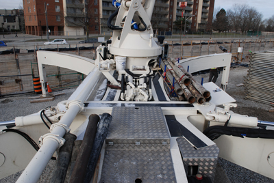 Innovative Boom Design Pumps Toronto Subway